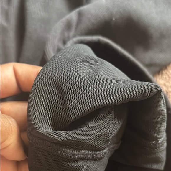 Black Ribbed Tank Top - Picture 3 of 4